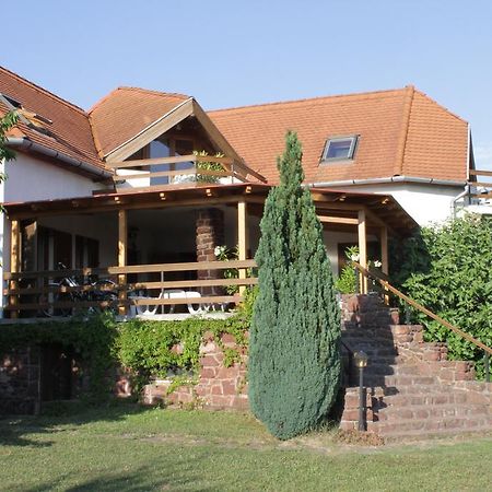 Voeroesko Apartmanhaz Révfülöp Dış mekan fotoğraf