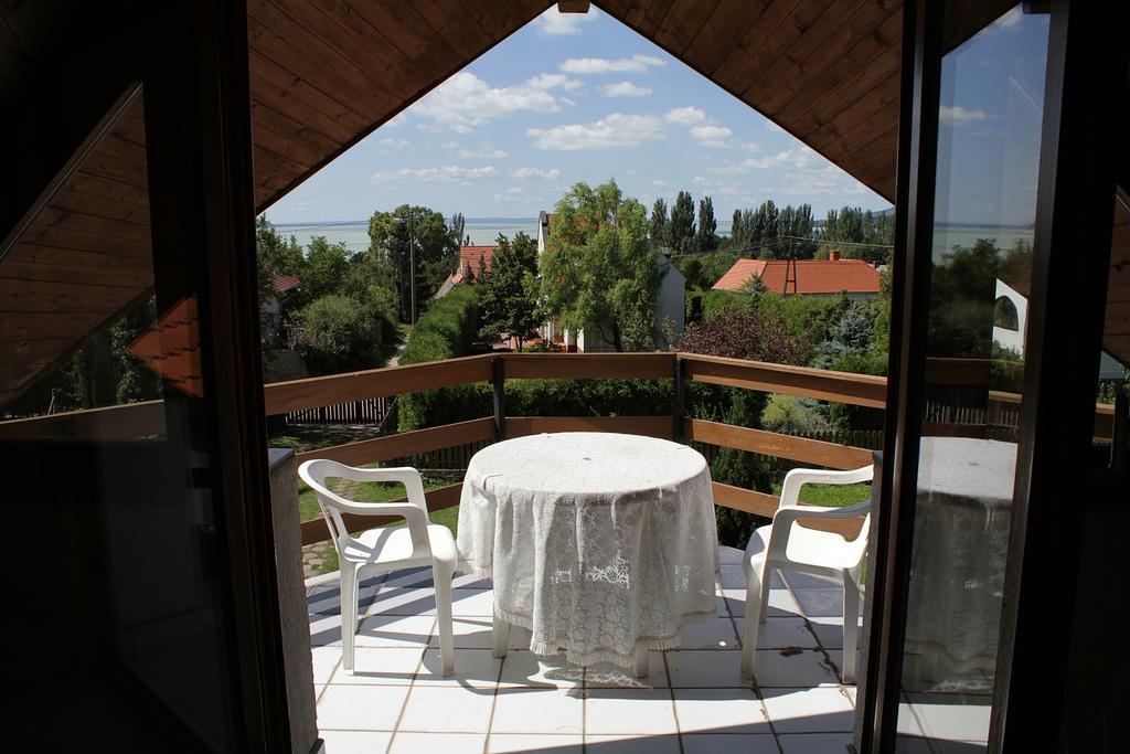 Voeroesko Apartmanhaz Révfülöp Dış mekan fotoğraf